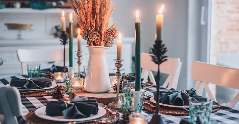 Wealth and Relationships: Top 4 Strategies to Navigate Post-Election Holiday Family Conversations