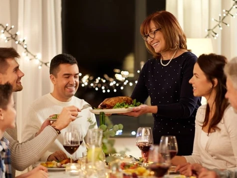 How to Talk to the Kids About Wealth This Holiday Season